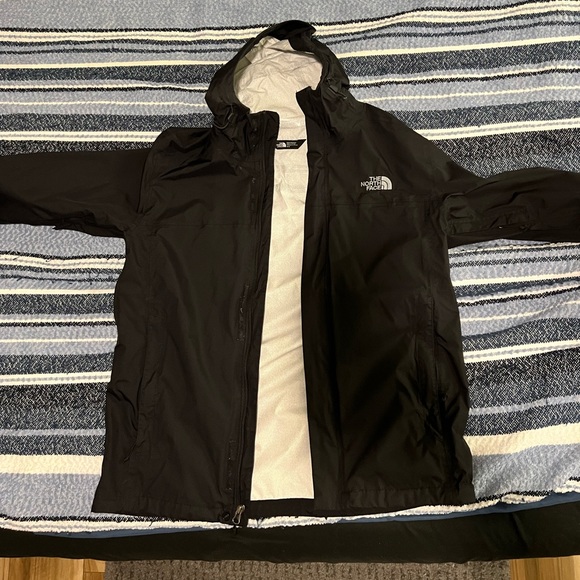 Black Medium North Face Jacket - Picture 1 of 6